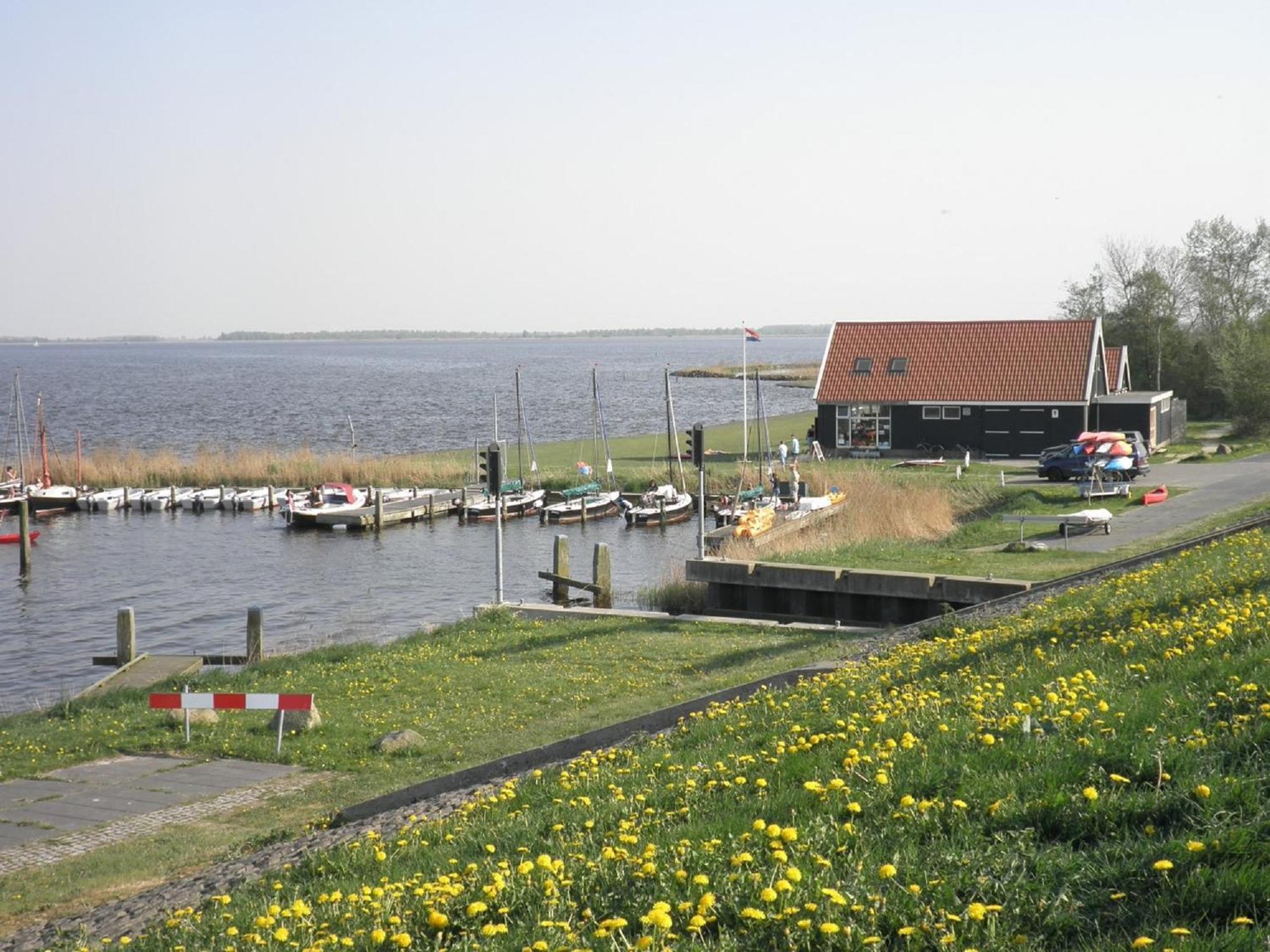 Urlaubsruhe 6 Pers Holiday Home W Terrace Close To National Park Lauwersmeer Anjum Экстерьер фото
